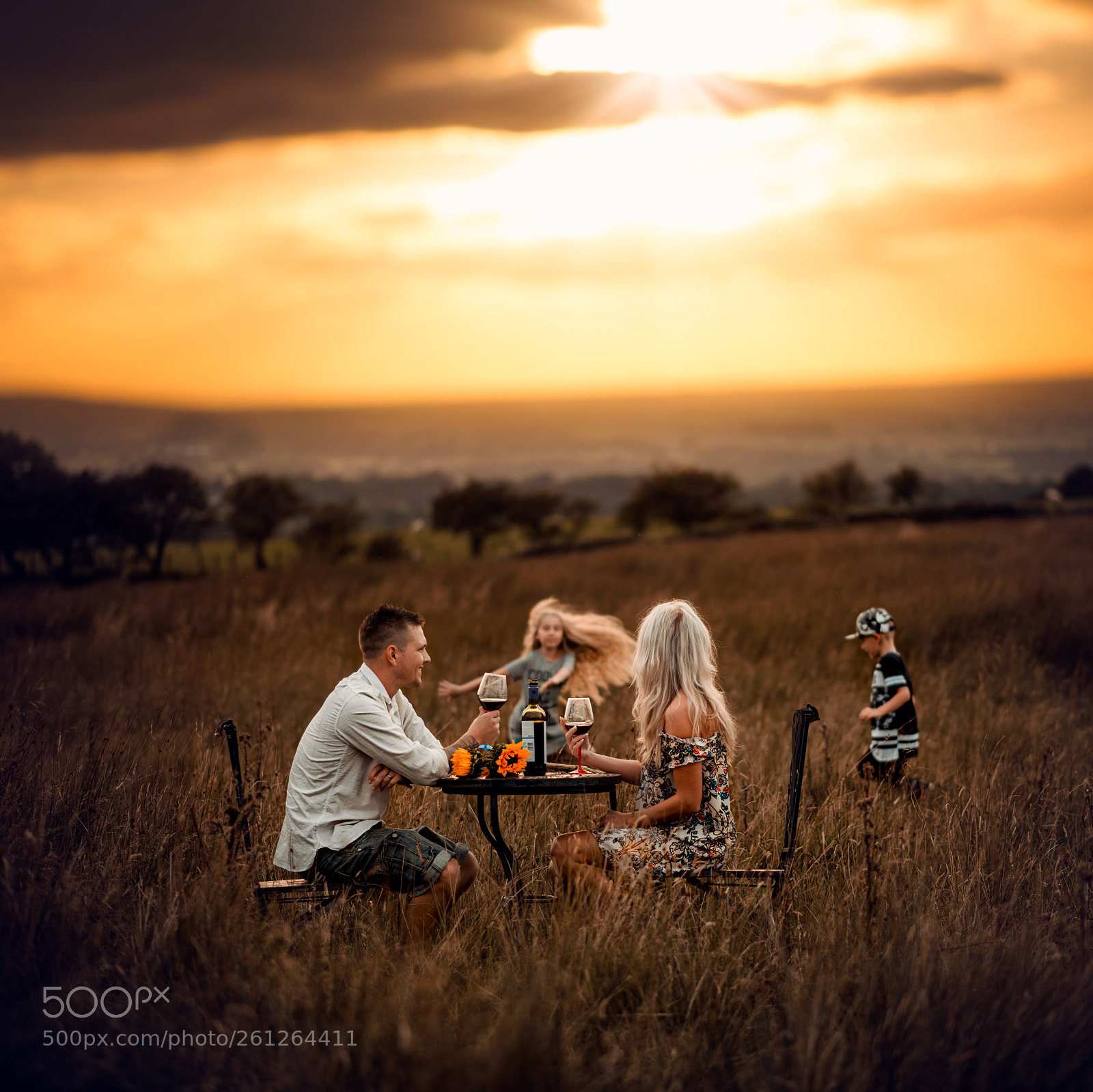 Nikon D610 sample photo. Happy family at sunset photography