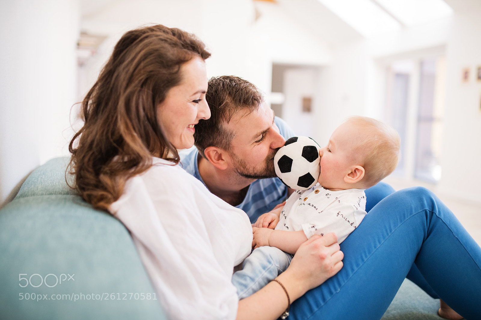 Nikon D5 sample photo. Young family with a photography