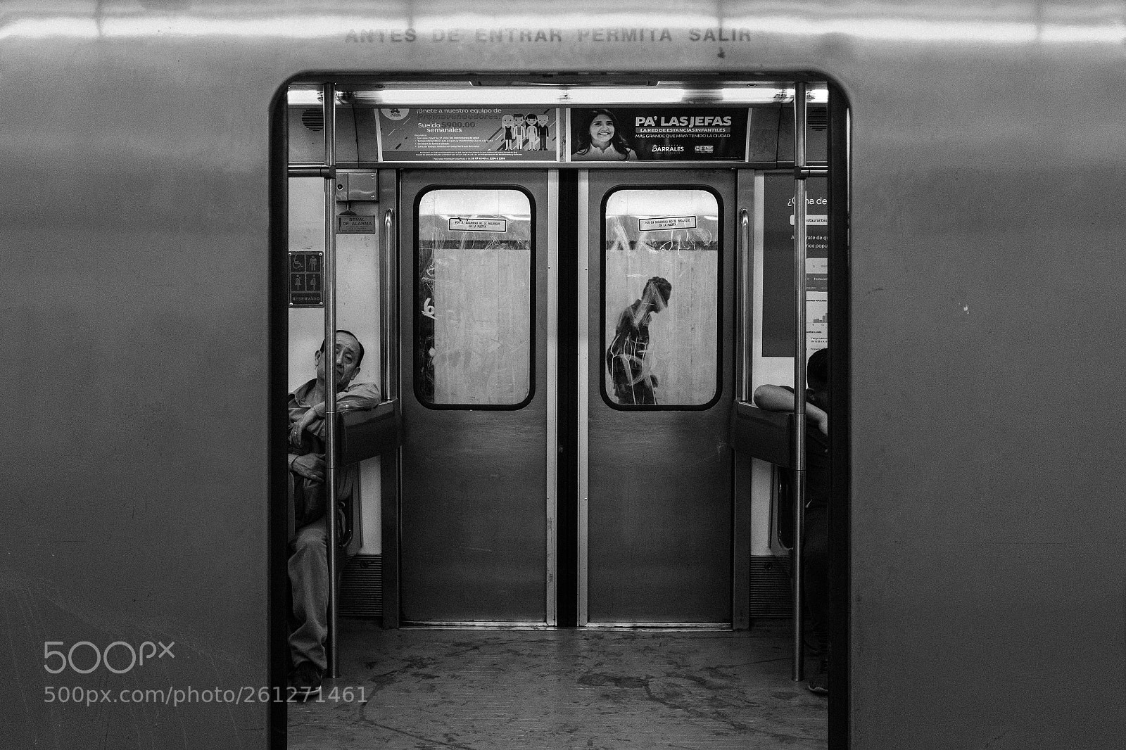 Fujifilm X100F sample photo. The mexico city subway photography