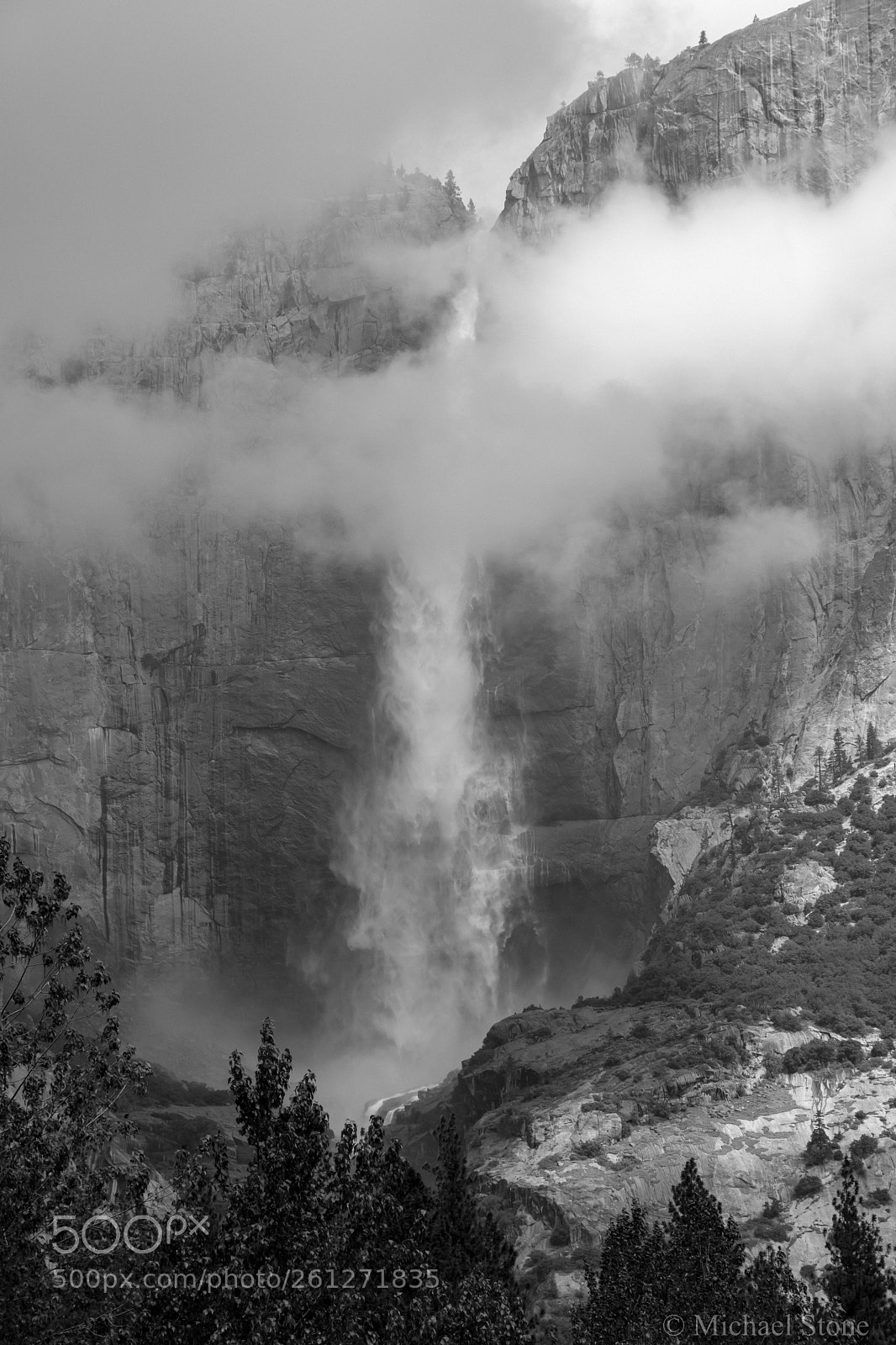 Nikon D500 sample photo. Cloudy falls photography