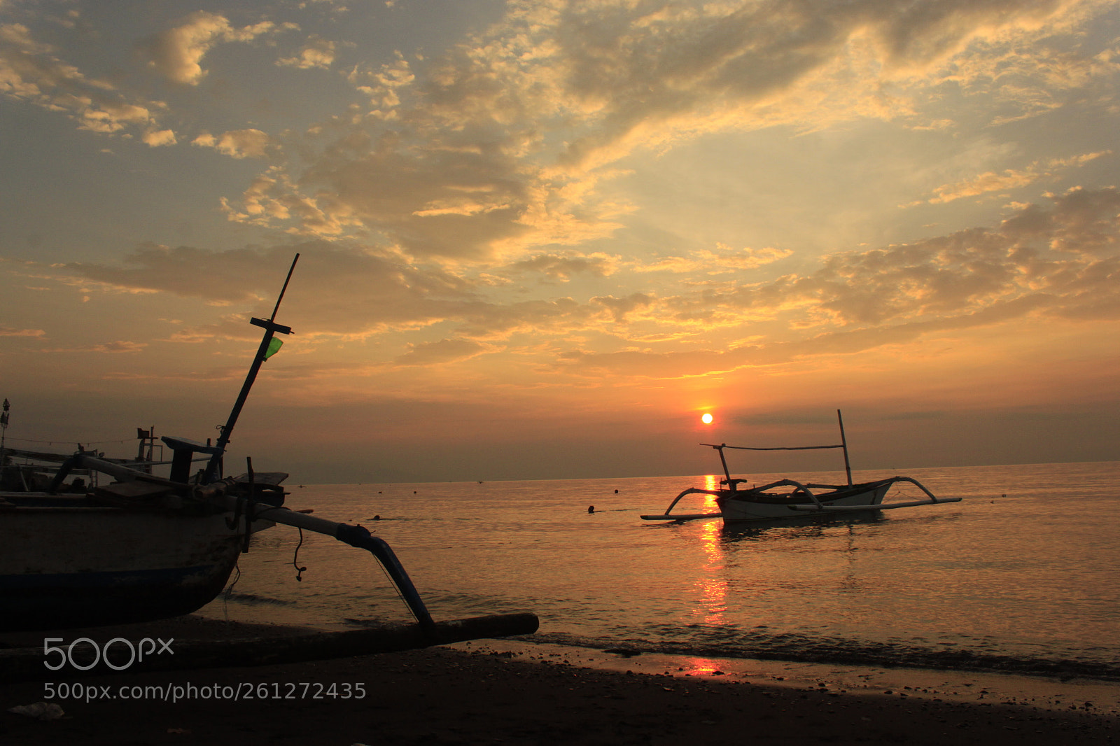 Canon EF-S 18-55mm F3.5-5.6 IS sample photo. Sunset in buleleng photography