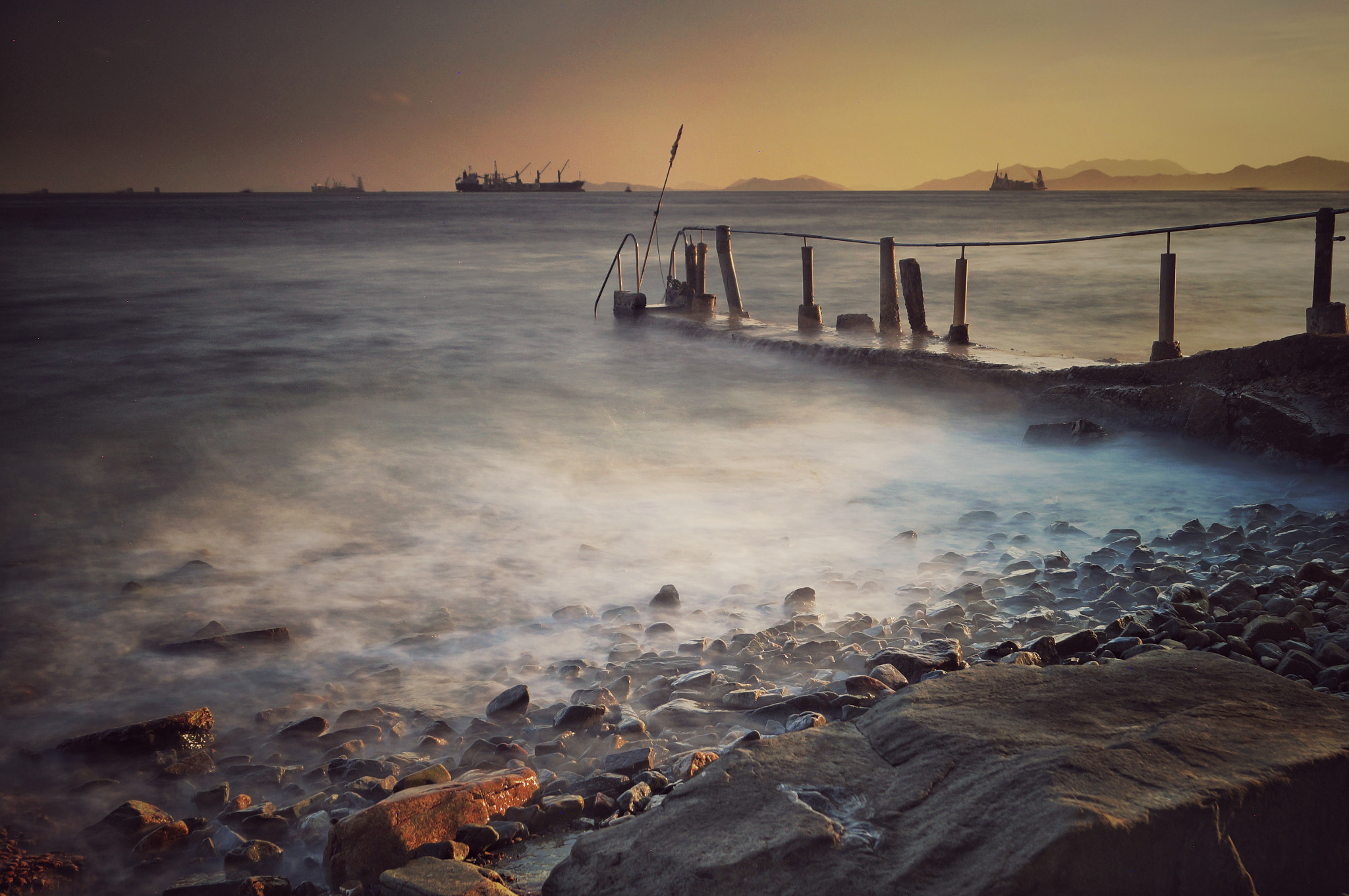 Sony SLT-A57 sample photo. The abandoned pier photography