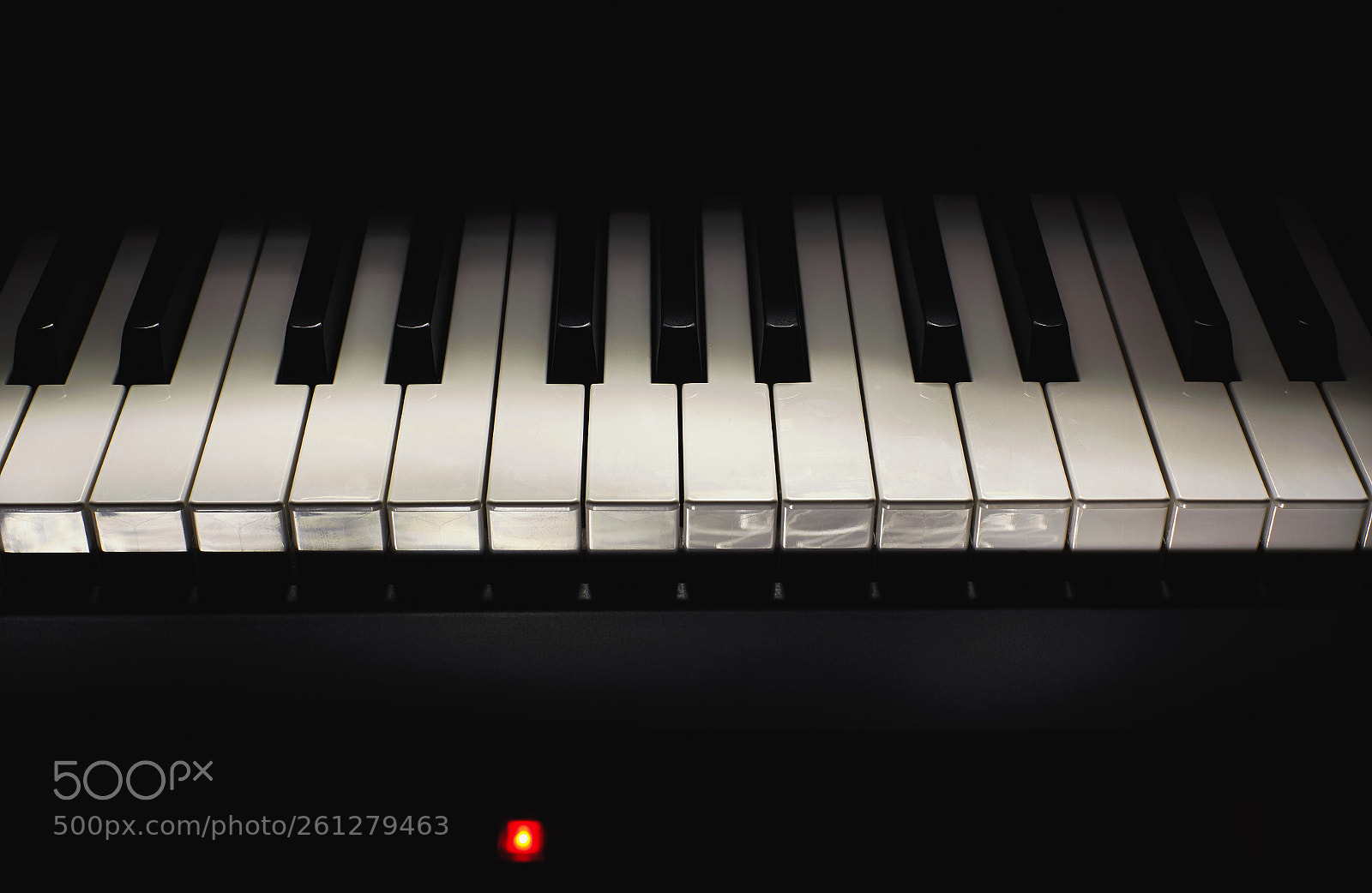 Canon EOS 5D Mark II sample photo. Part of a modern photography
