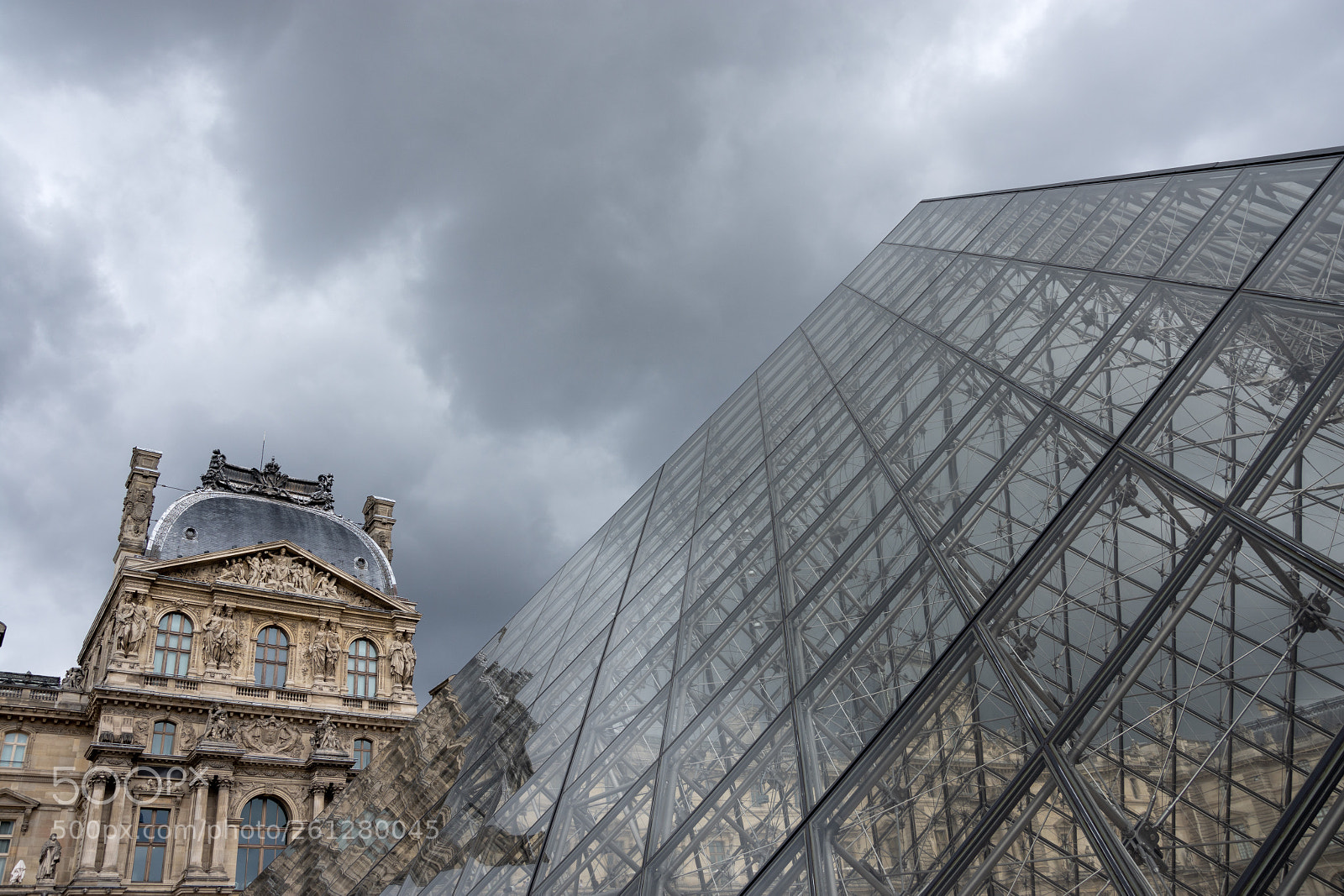 Nikon D7200 sample photo. From the louvre queue photography