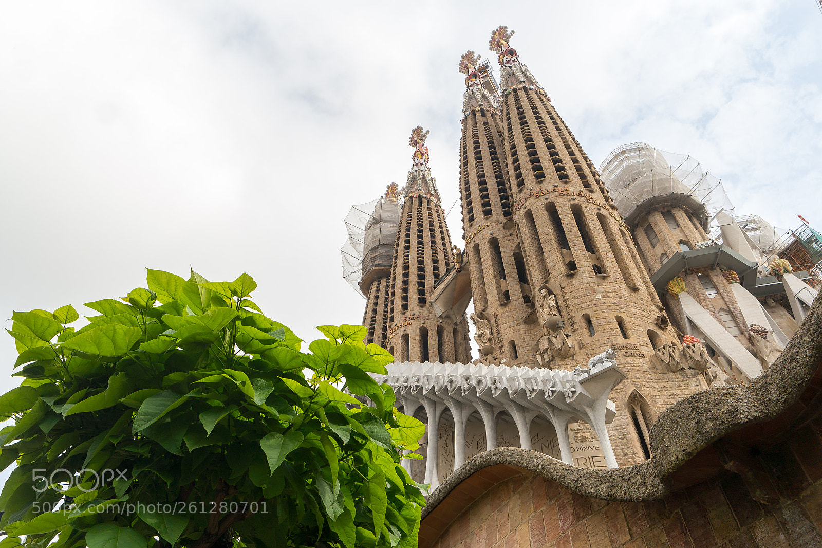 Samsung NX300 sample photo. Sagrada familia photography