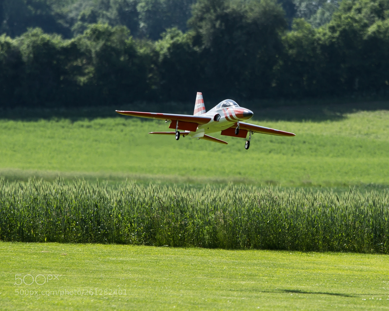Canon EOS 1200D (EOS Rebel T5 / EOS Kiss X70 / EOS Hi) sample photo. Jet over stetten photography