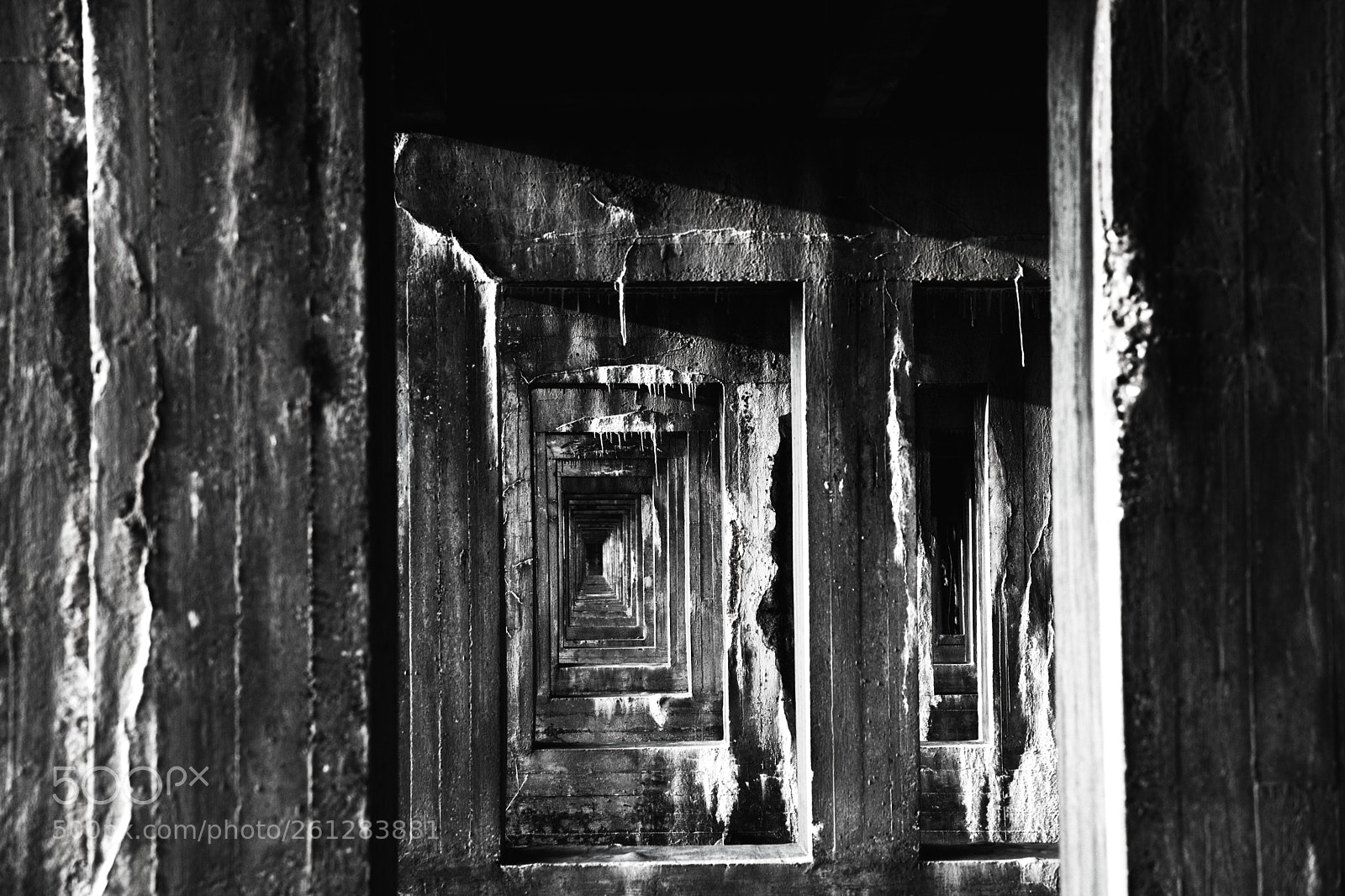 Canon EOS 5D Mark II sample photo. Concrete photography