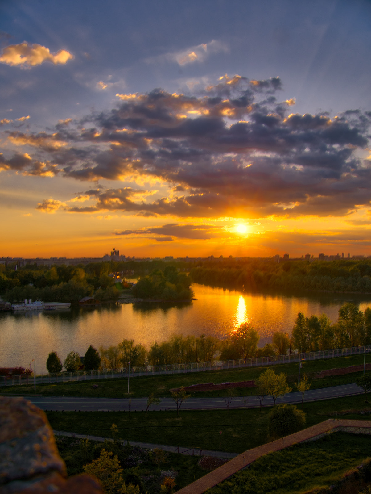 Panasonic Lumix DMC-G7 sample photo. A most beautiful sunset in the kalemegdan park photography