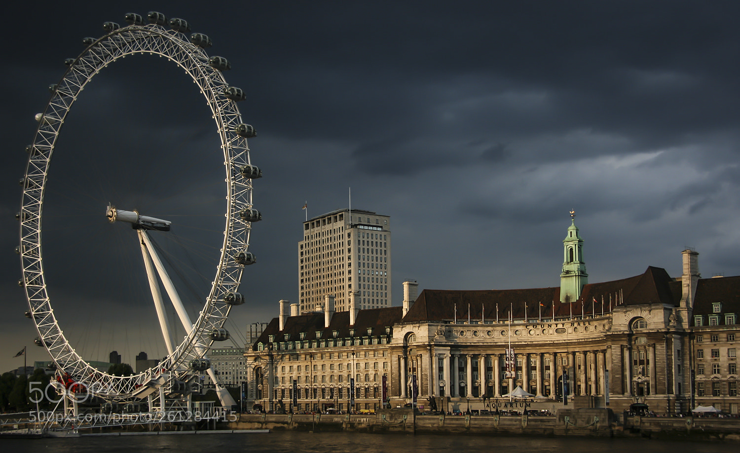 Canon EOS 400D (EOS Digital Rebel XTi / EOS Kiss Digital X) sample photo. London eye photography