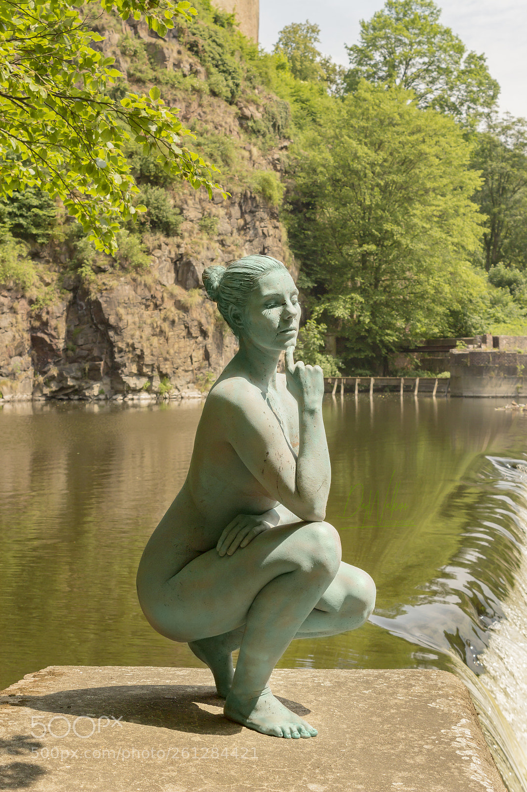 Canon EOS 100D (EOS Rebel SL1 / EOS Kiss X7) sample photo. Nudestatue iii photography