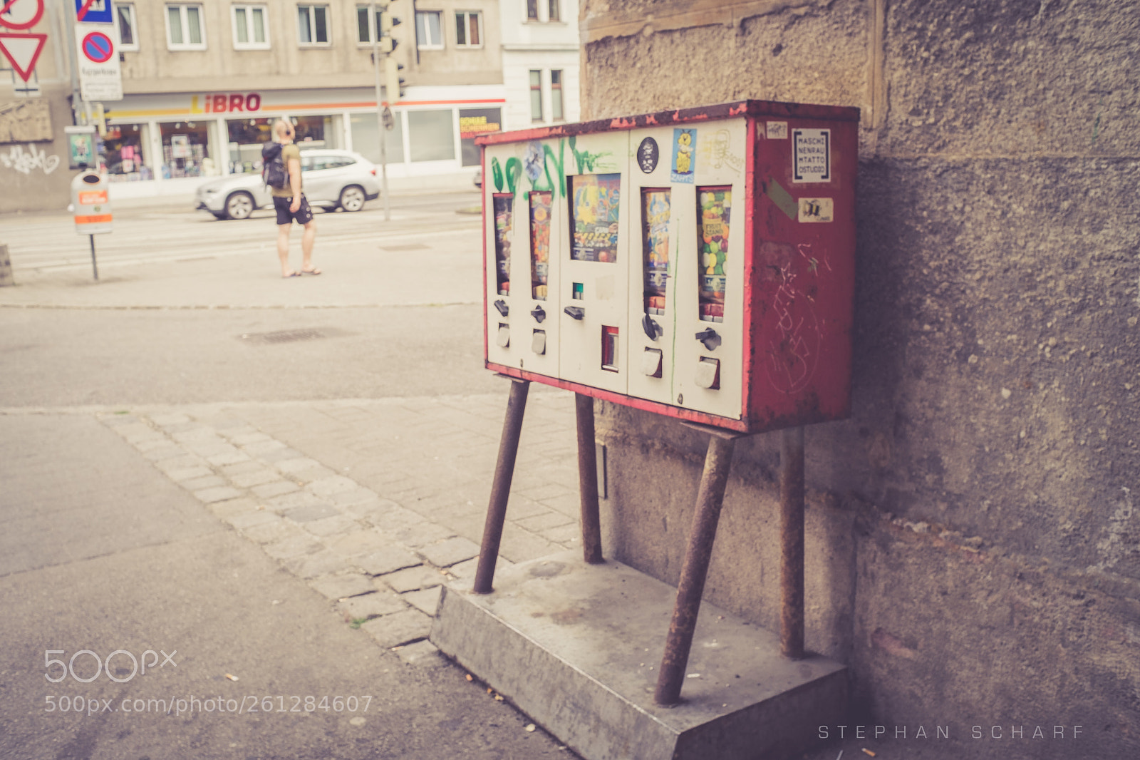 Fujifilm X-T10 sample photo. Bubble gum photography
