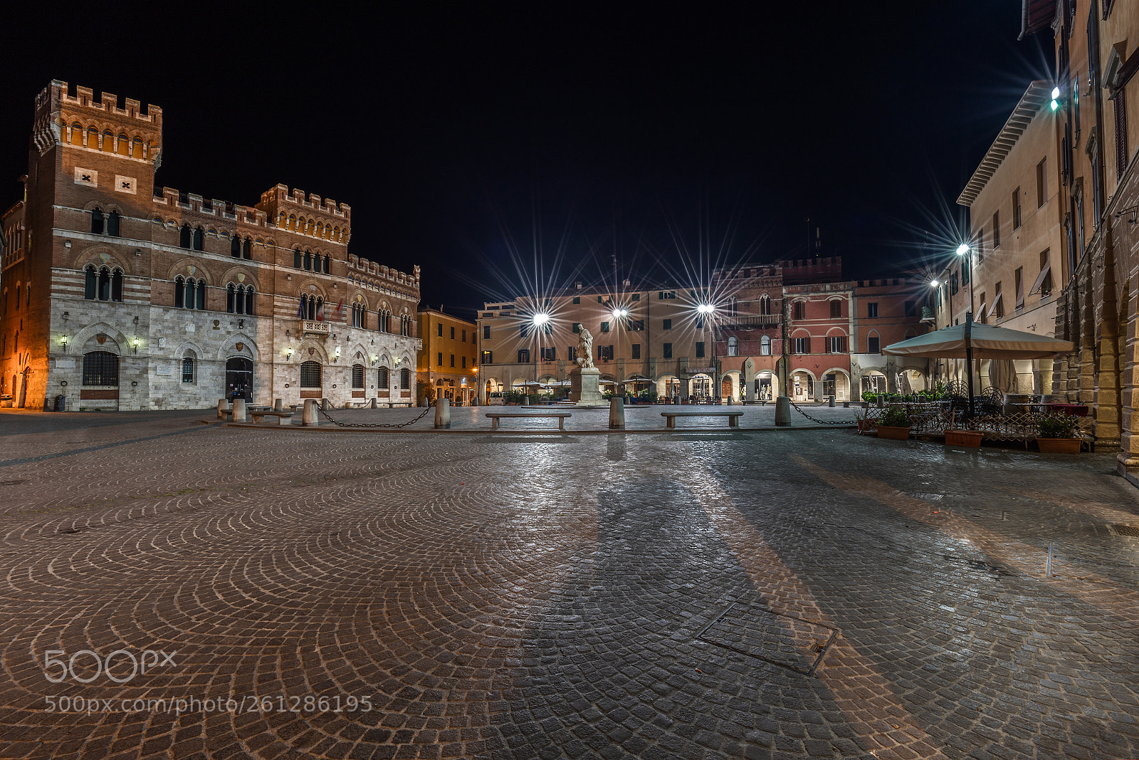Canon EOS 6D sample photo. Piazza dante, grosseto photography