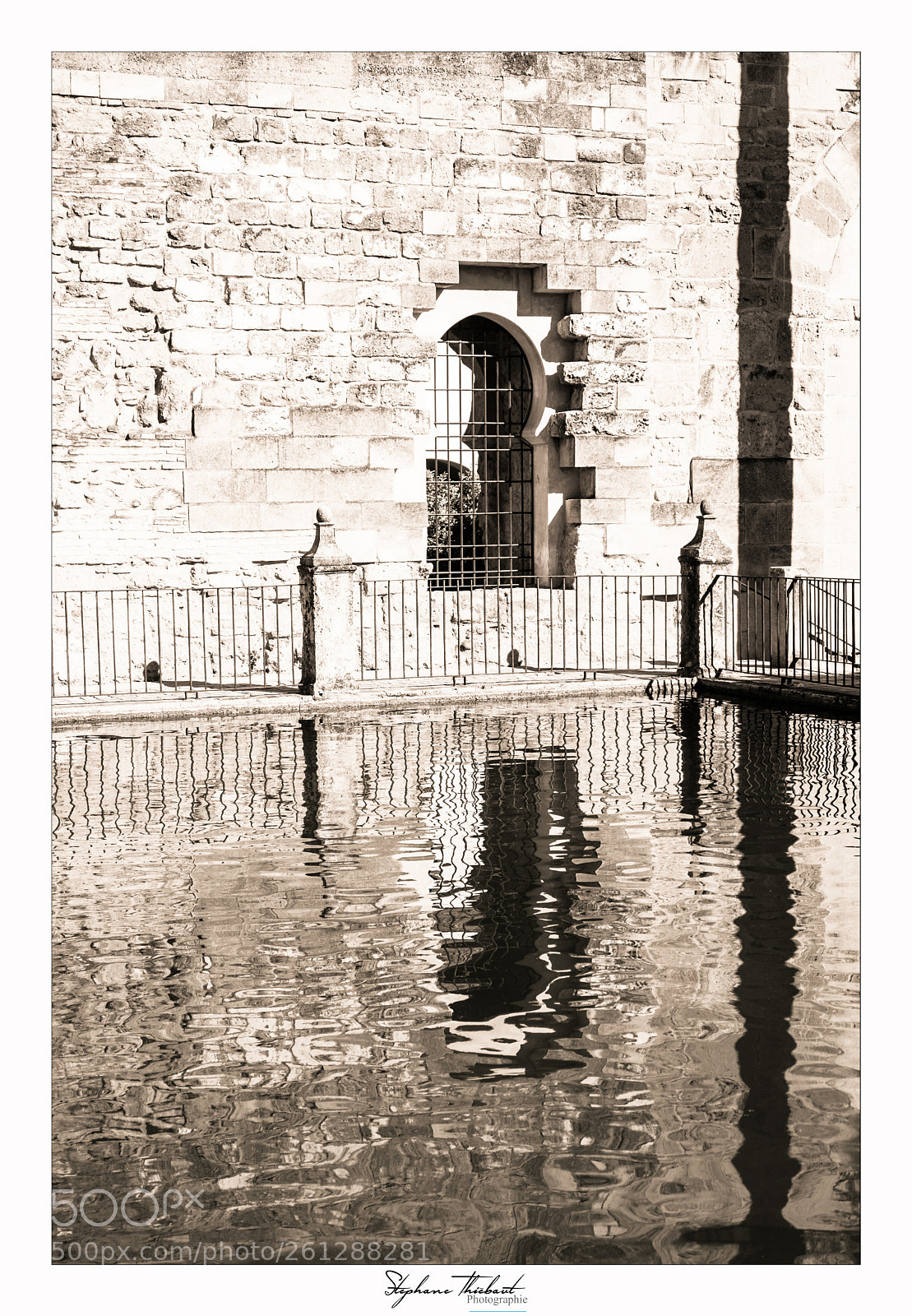 Fujifilm X-T2 sample photo. Dans l'alcazar photography