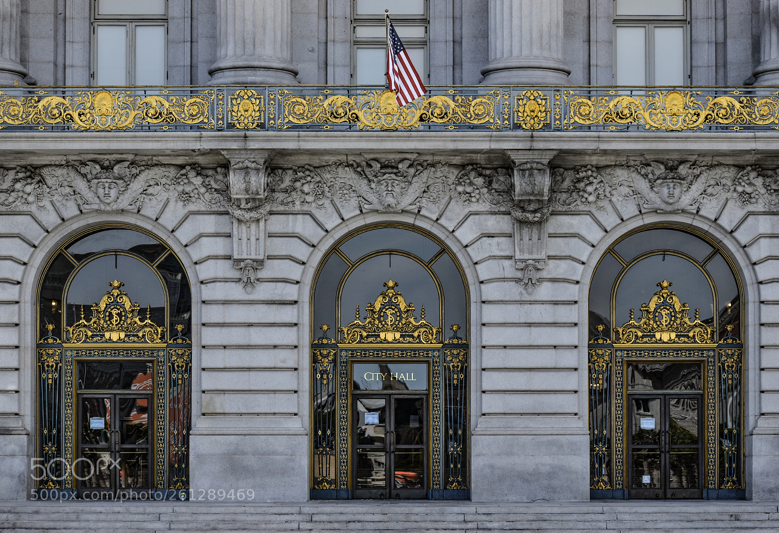 Nikon D5600 sample photo. City hall photography