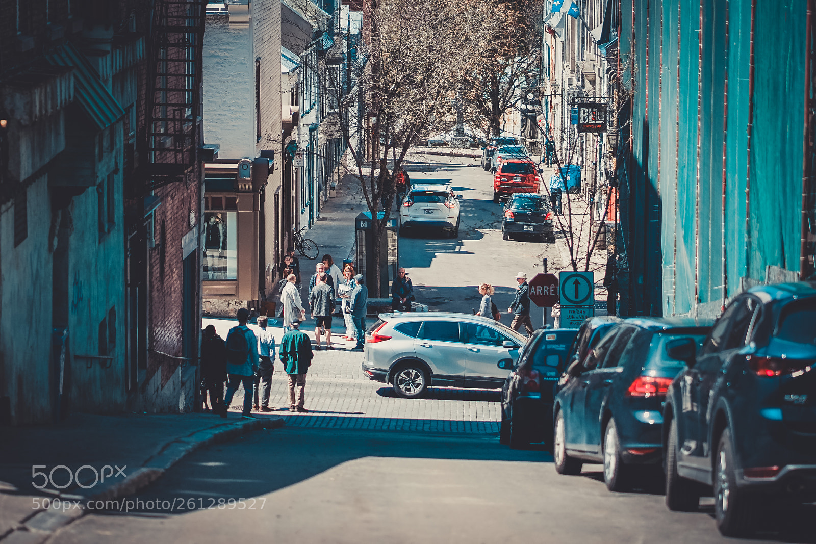Sony a7 II sample photo. Narrow street in qu photography