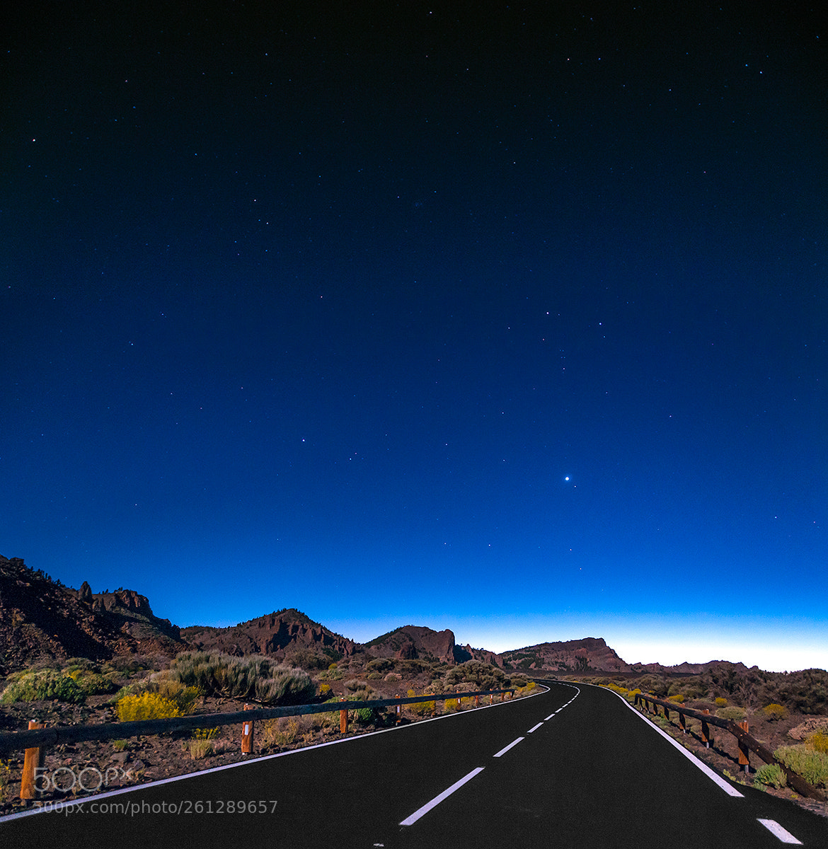 Nikon D300S sample photo. Carretera nocturna photography