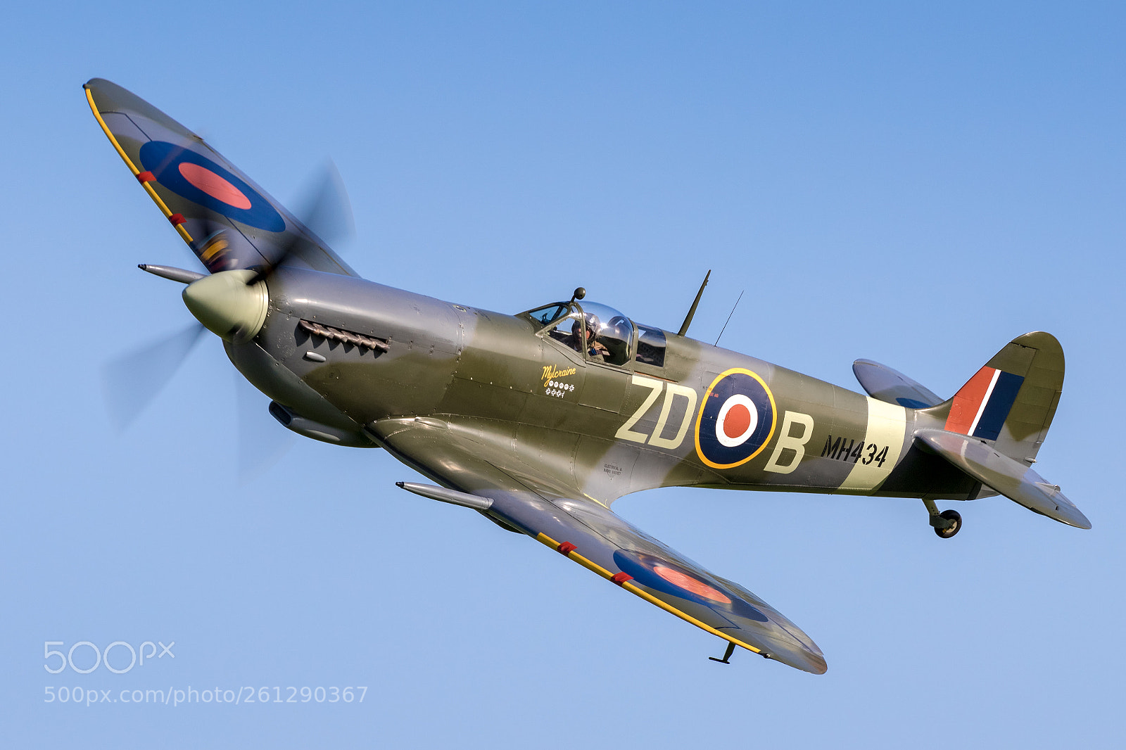 Canon EOS 7D Mark II sample photo. Supermarine spitfire mh434 photography