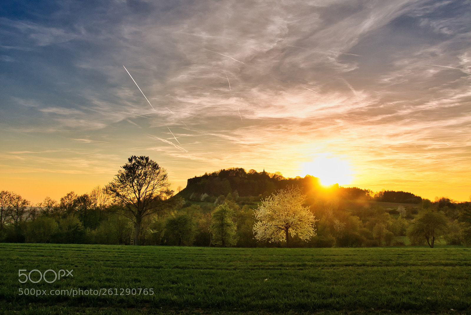 Sony Cyber-shot DSC-RX100 IV sample photo. Staffelberg in spring photography