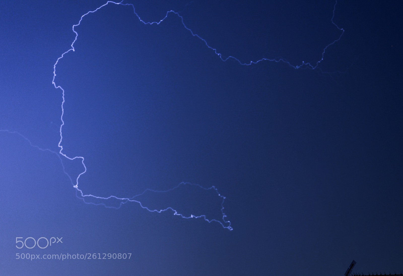 Canon EOS 6D Mark II sample photo. Lightning photography