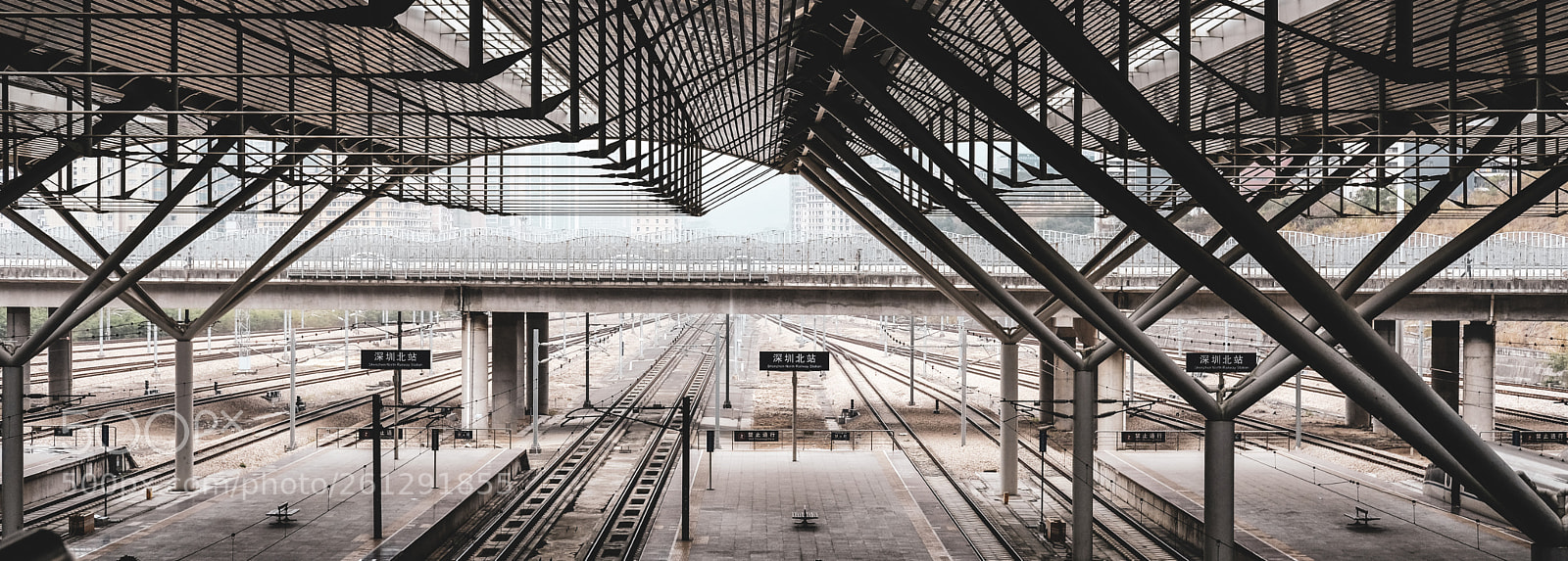 Fujifilm X-T2 sample photo. Shenzhen north station photography