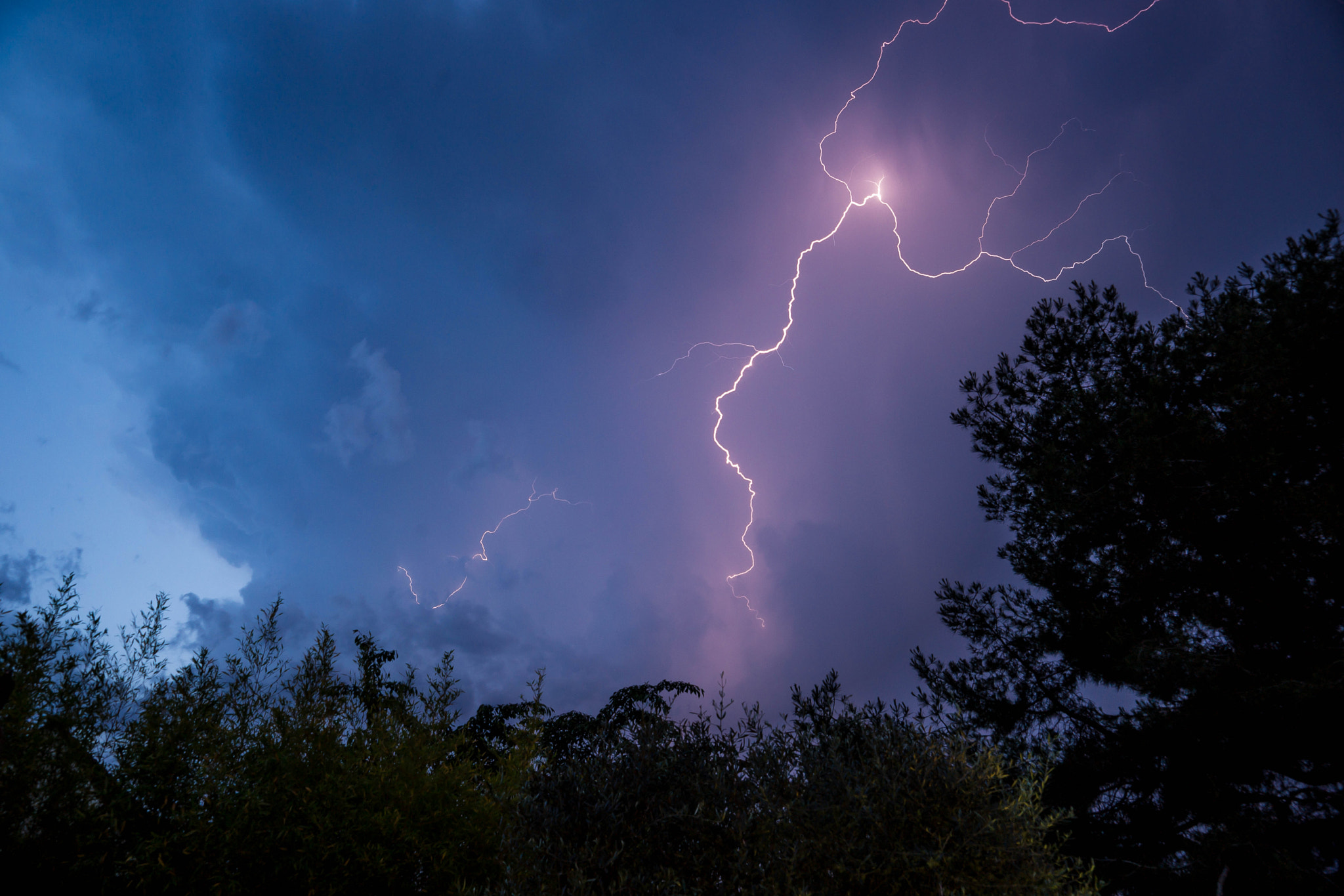 Sony a99 II sample photo. Storm in paris in june 2014 photography