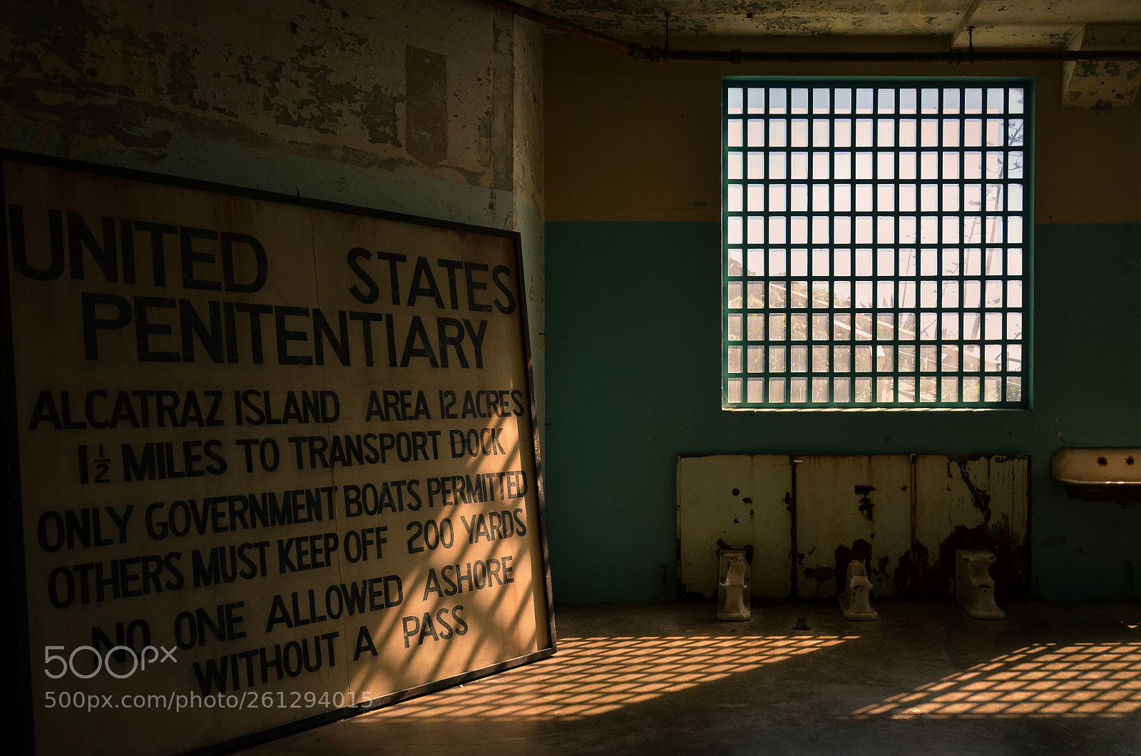 Nikon D5100 sample photo. Alcatraz, laundry building photography