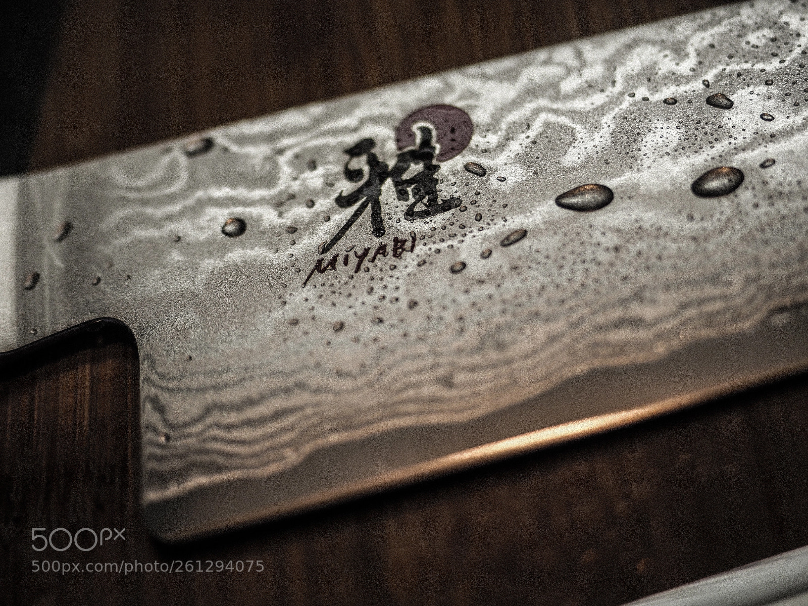 Olympus OM-D E-M1 Mark II sample photo. Art in kitchen photography