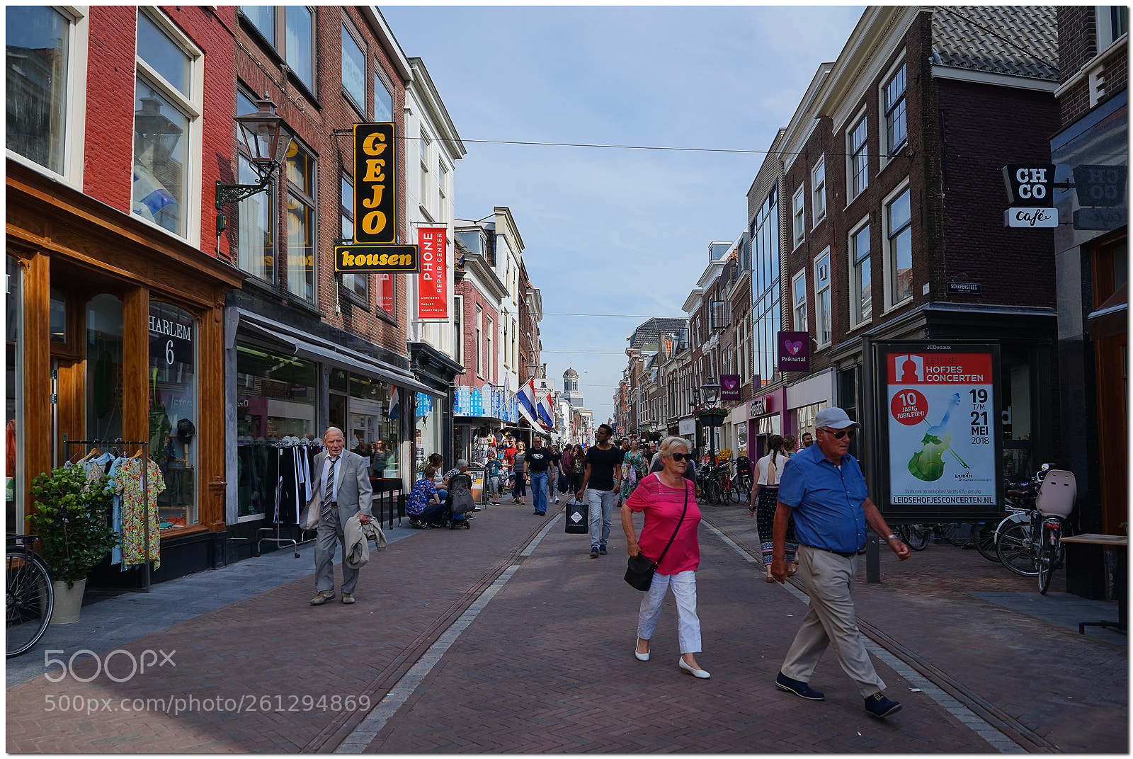 Sony a7 sample photo. Shopping in leiden, the photography