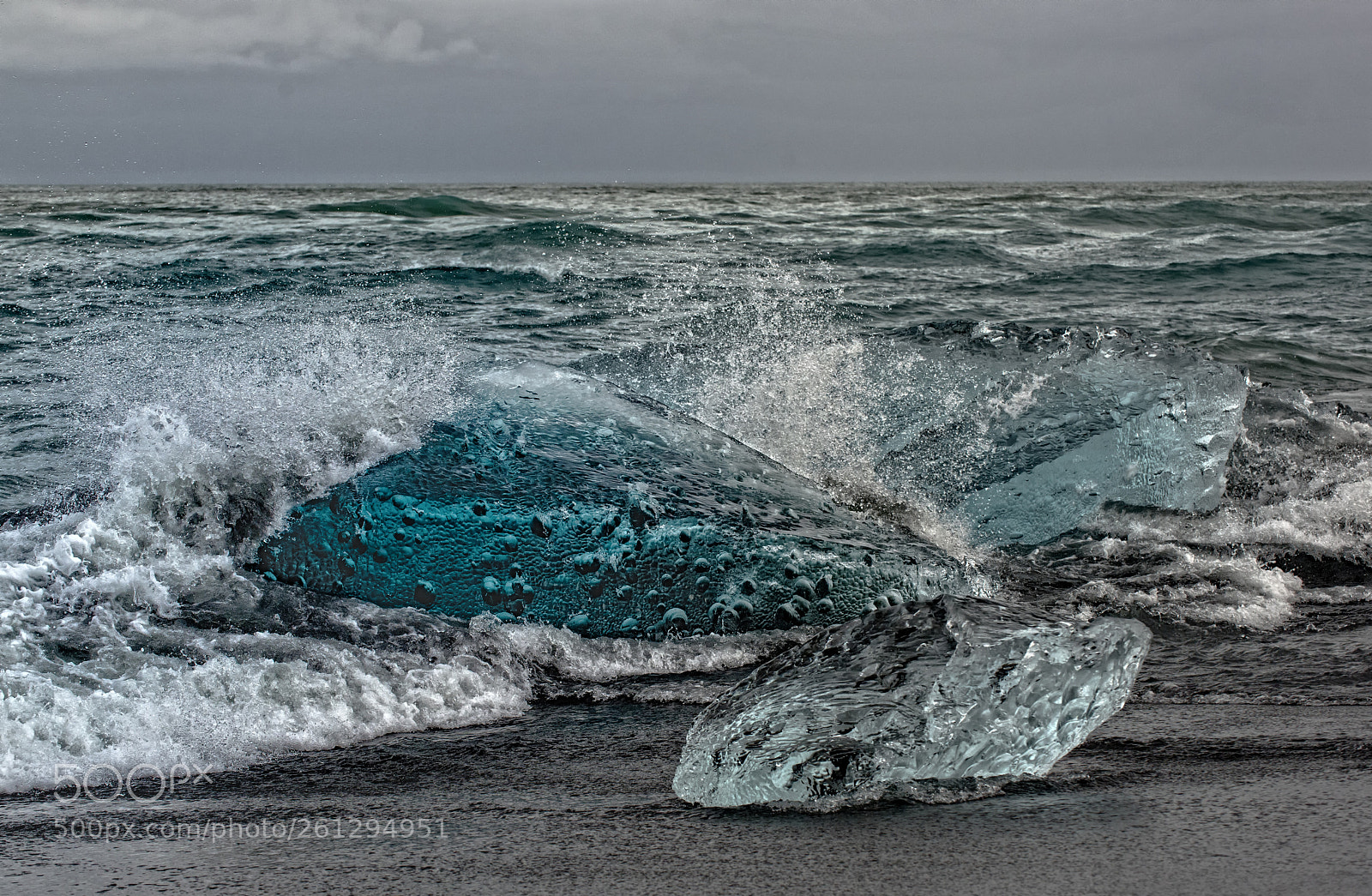 Nikon D800 sample photo. Turquoise abd black photography