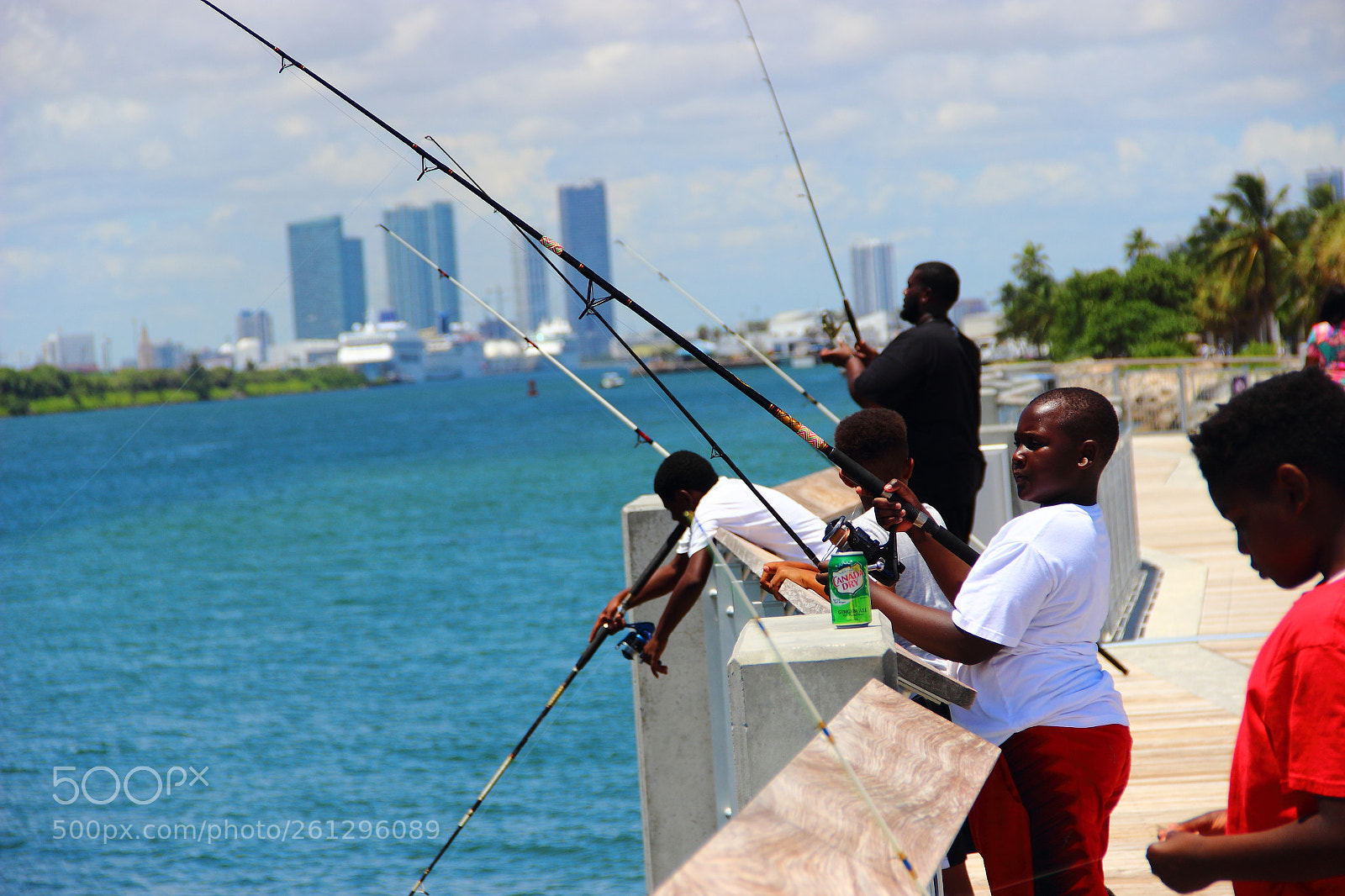 Canon EF-S 18-135mm F3.5-5.6 IS sample photo. Fishing photography