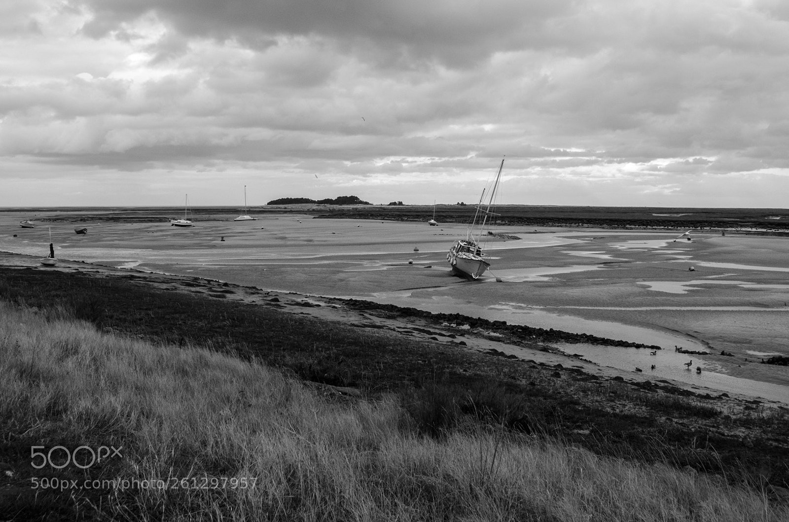Nikon D5100 sample photo. Stranded boat photography