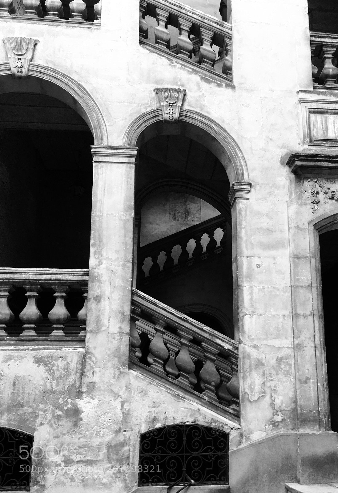 Apple iPhone SE sample photo. Stairs photography