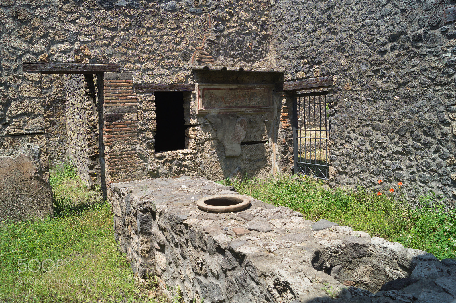 Sony SLT-A58 sample photo. Pompei ruins photography