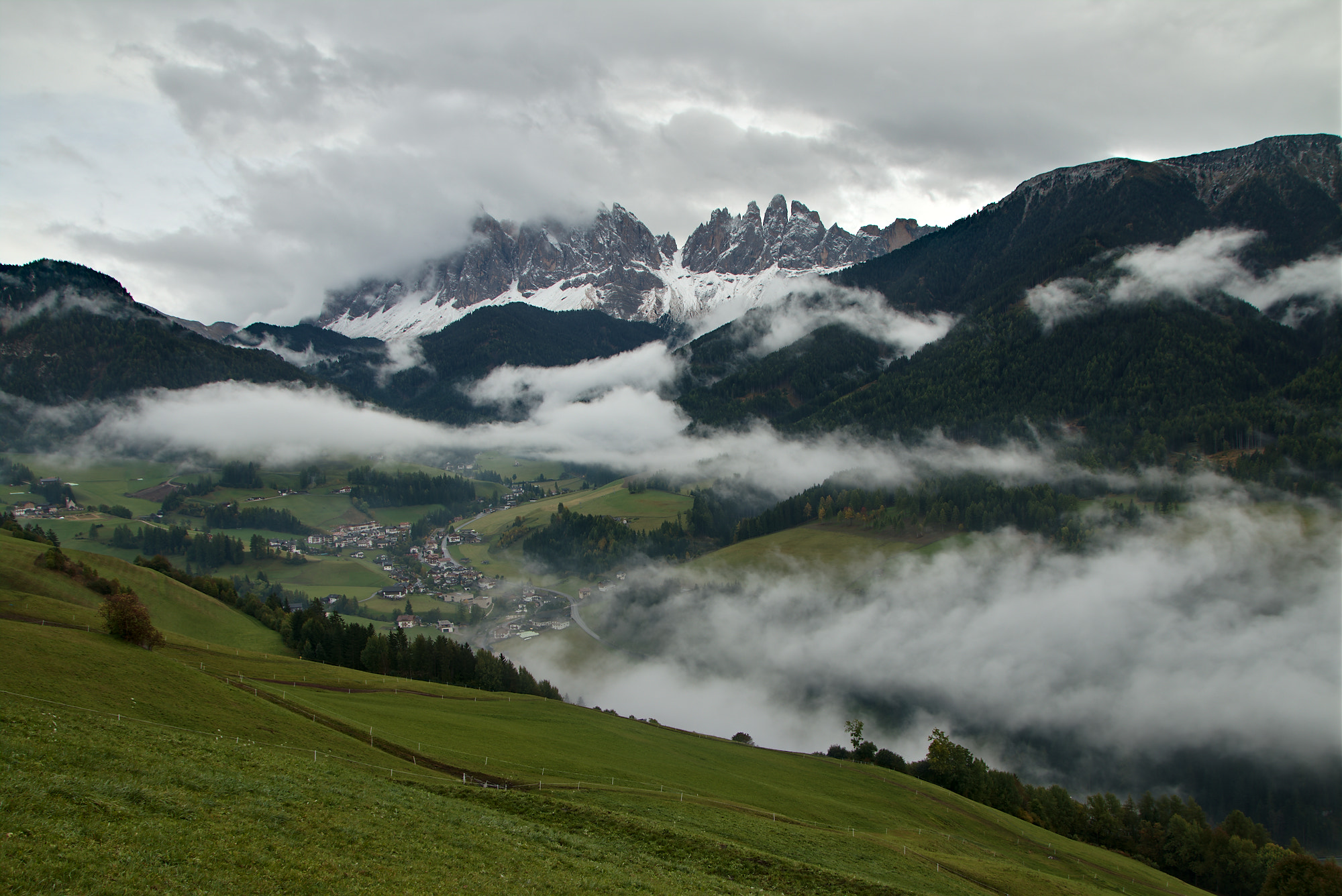 Canon EOS 70D sample photo. Santa maddalena - italy photography