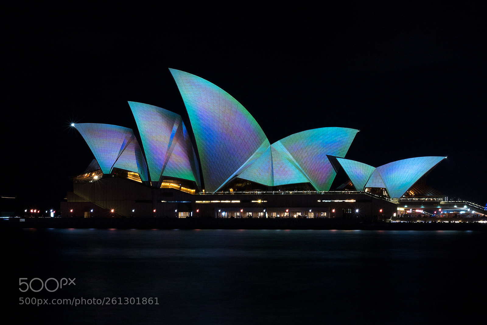 Canon EOS 6D Mark II sample photo. Vivid sydney 2018 photography