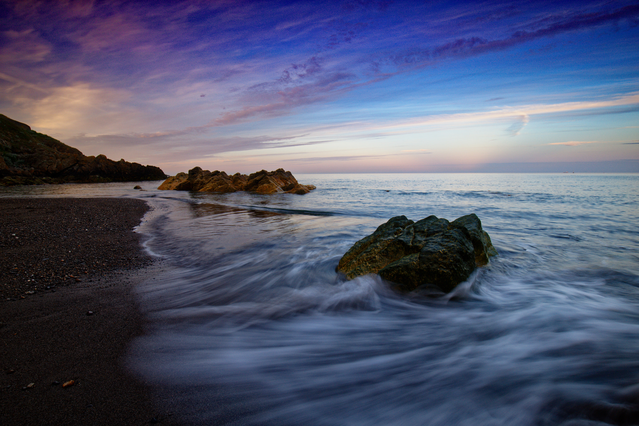 Canon EF 16-35mm F4L IS USM sample photo. Seascape photography