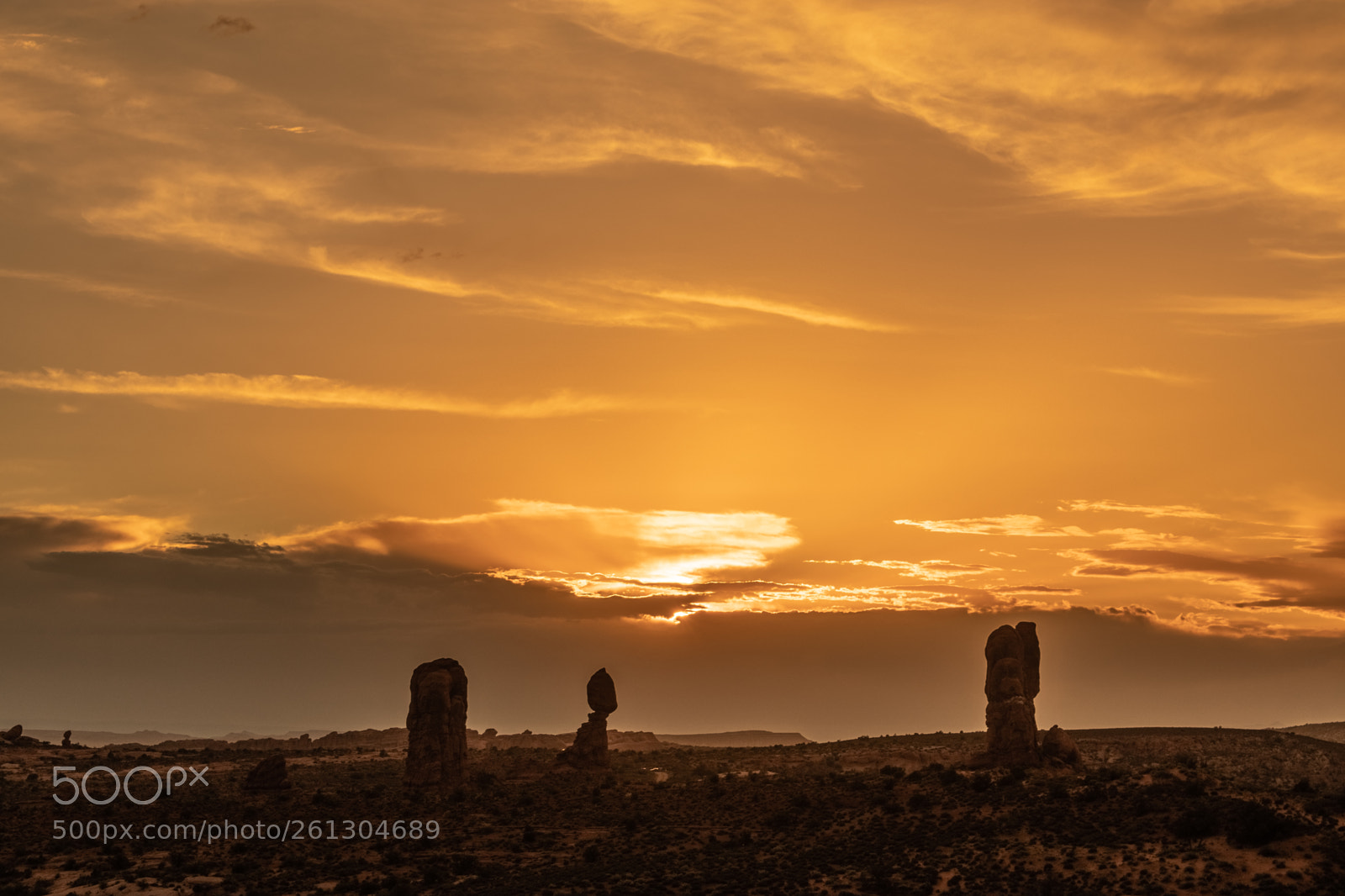 Canon EOS 80D sample photo. Balanced rock at sunset photography