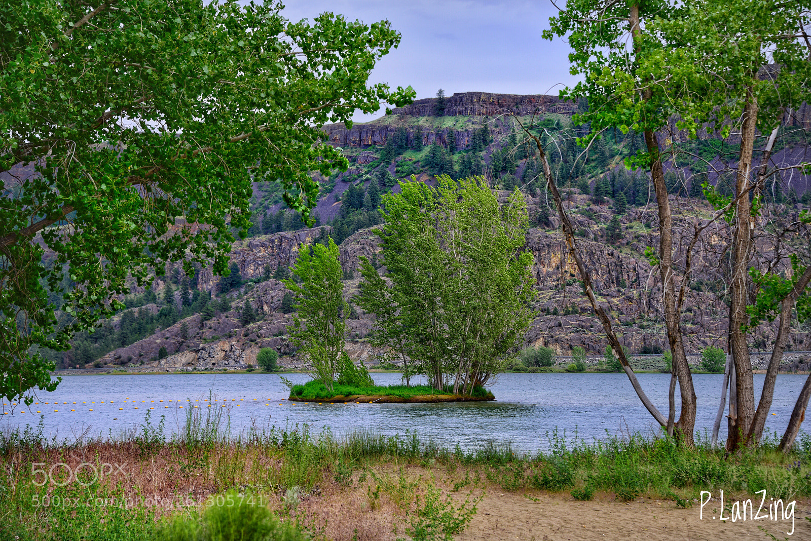 Nikon D810 sample photo. Below the grand coulee photography