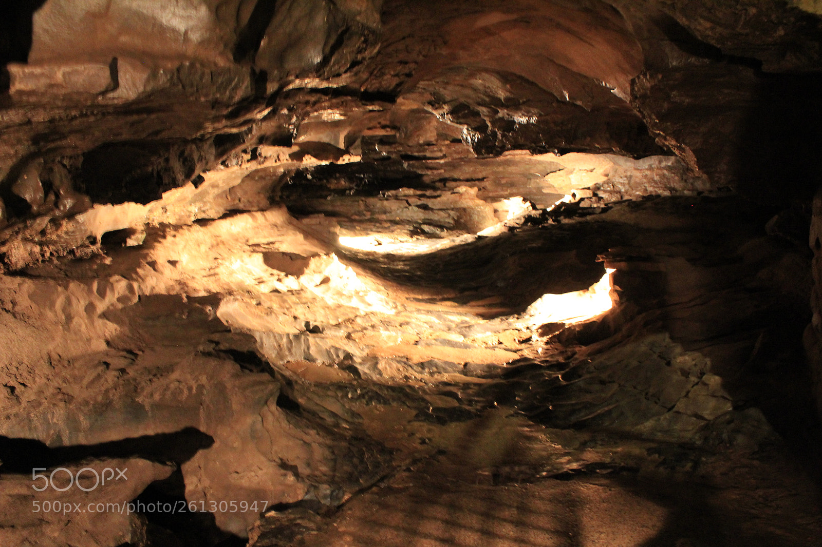 Canon EF-S 18-55mm F3.5-5.6 IS sample photo. Cave photography