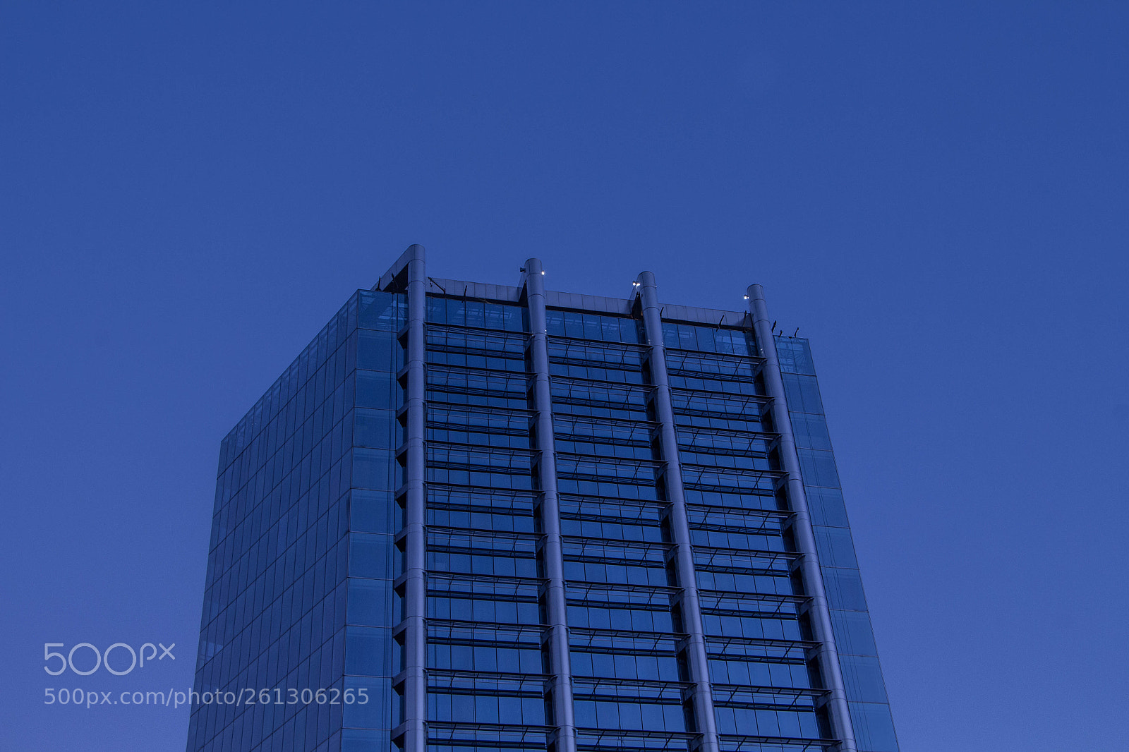 Canon EOS 700D (EOS Rebel T5i / EOS Kiss X7i) sample photo. Skyscraper 2 photography