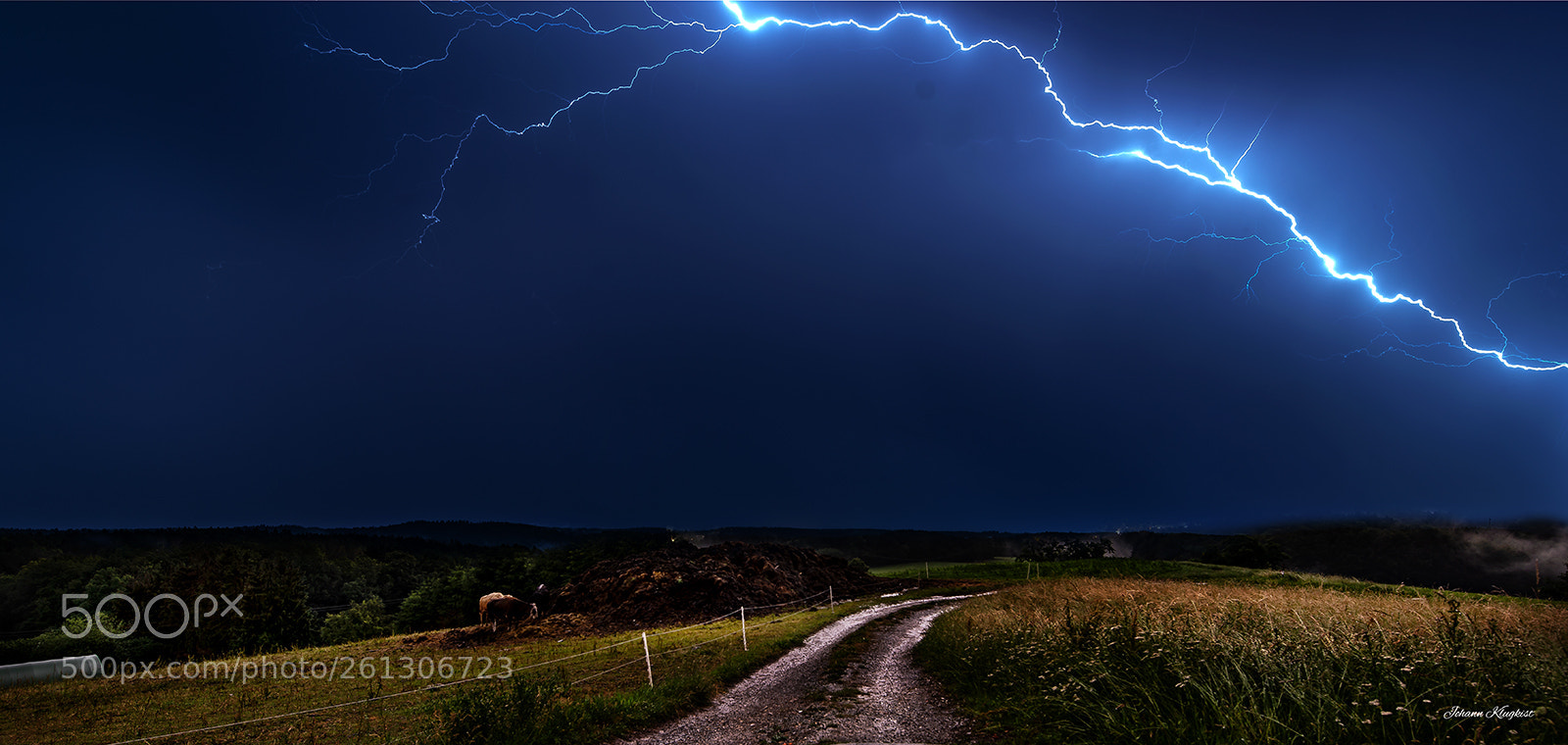 Nikon D800 sample photo. Dramatic night photography