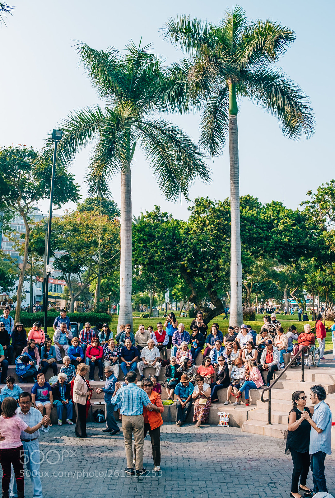 Fujifilm X100T sample photo. Dancing salsa in the photography