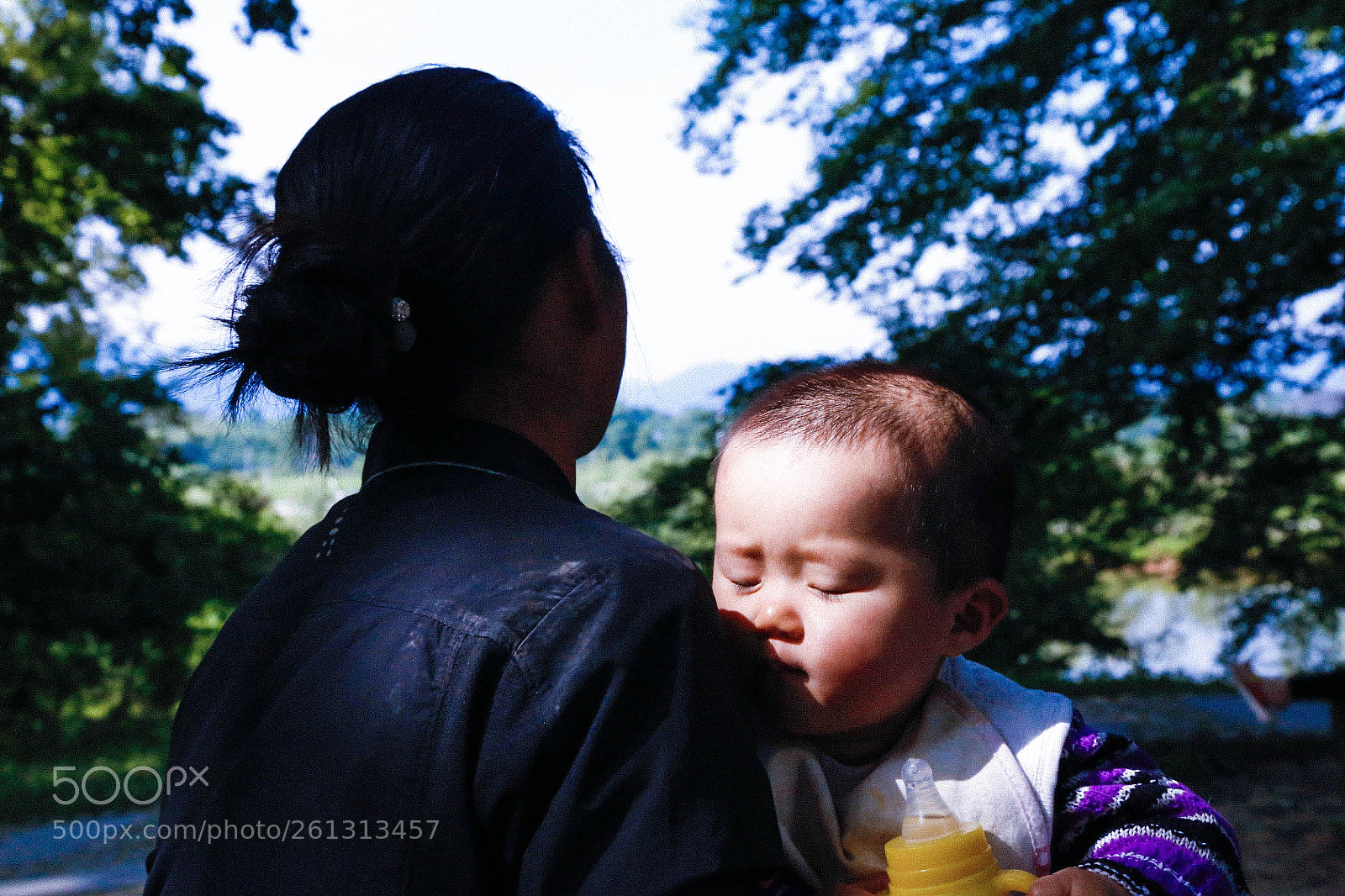 Canon EOS 6D sample photo. A mother and her photography