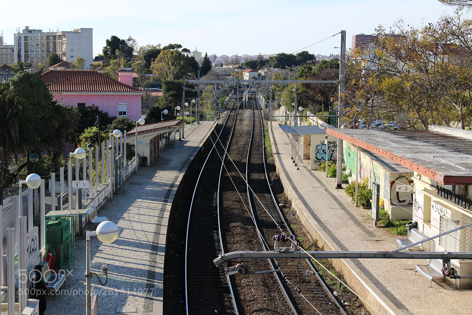 Canon EOS 100D (EOS Rebel SL1 / EOS Kiss X7) sample photo. Train station photography