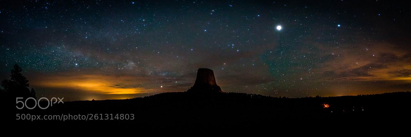 Canon EOS 5D Mark IV sample photo. Devil's tower with milky photography