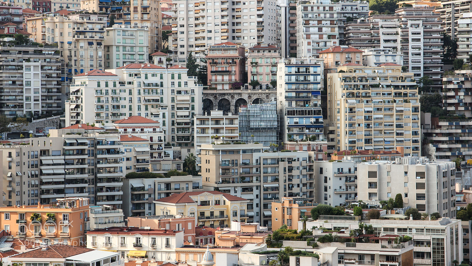 Canon EOS 700D (EOS Rebel T5i / EOS Kiss X7i) sample photo. Concrete jungle of monte-carlo photography