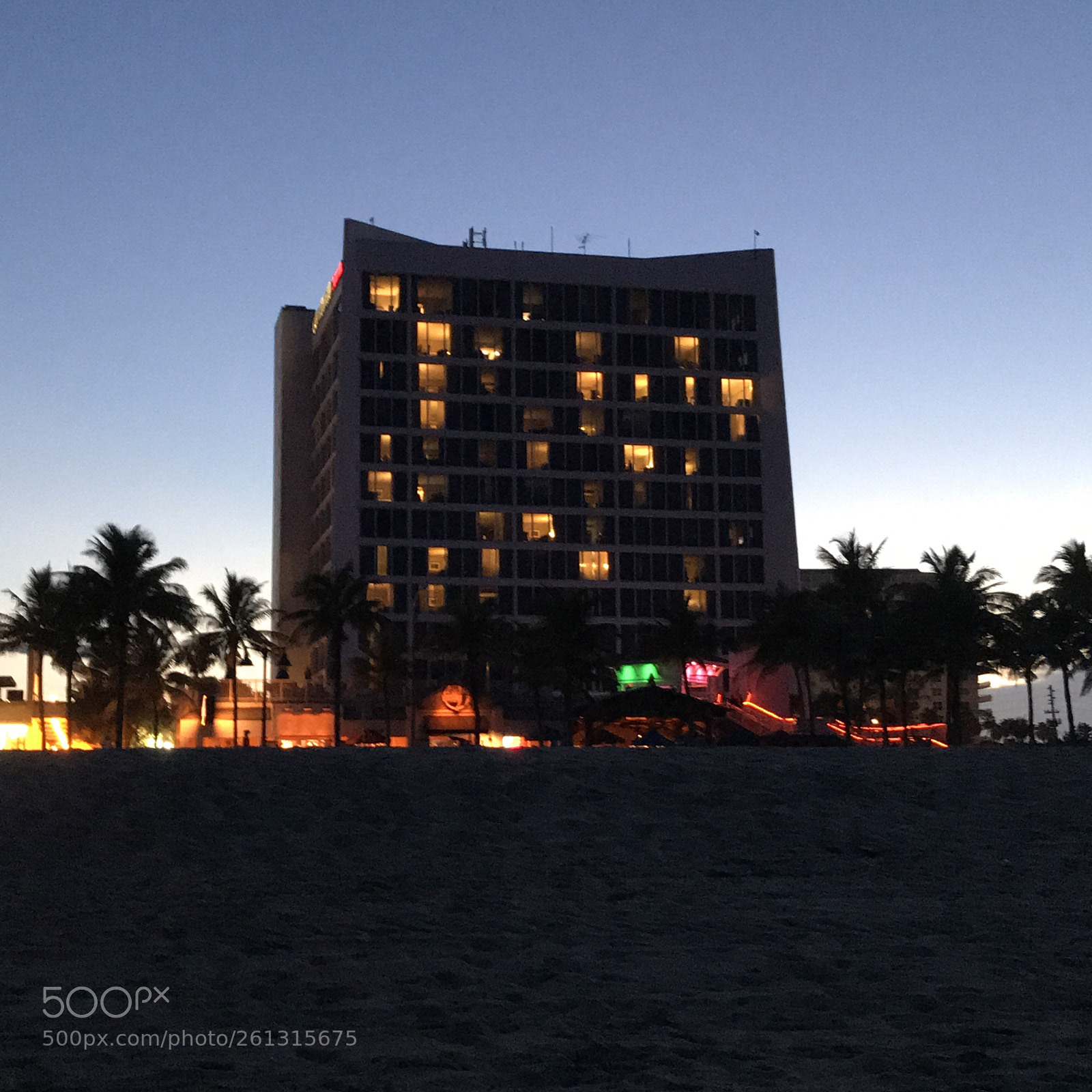 Apple iPhone 7 Plus sample photo. Beach life photography