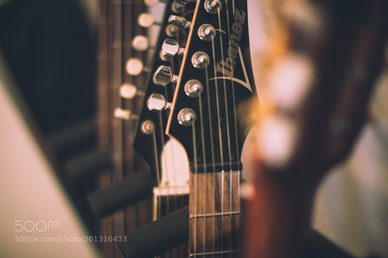 Canon EOS 5D Mark II sample photo. Strings photography