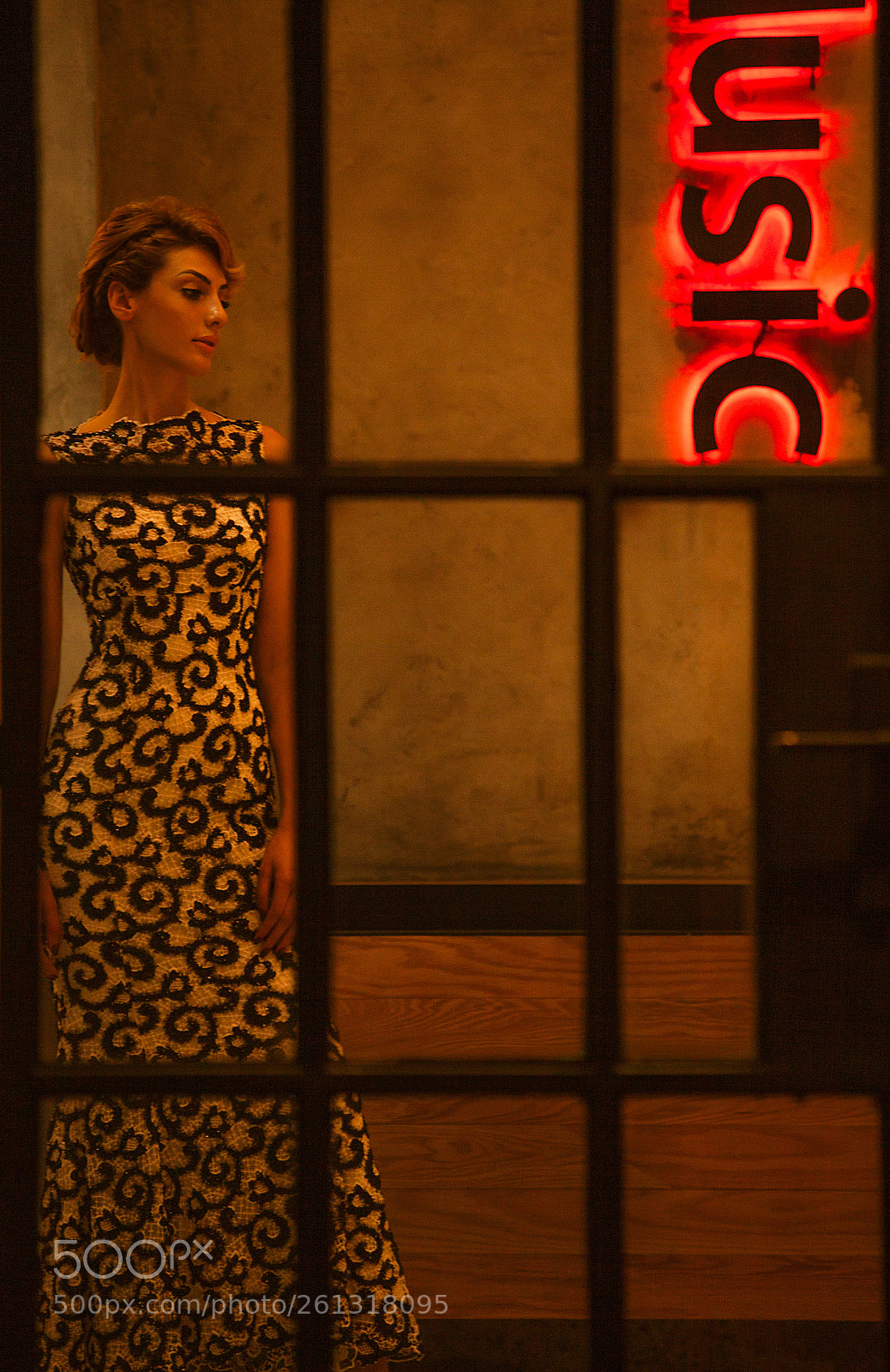 Canon EOS 5D Mark II sample photo. The red photography