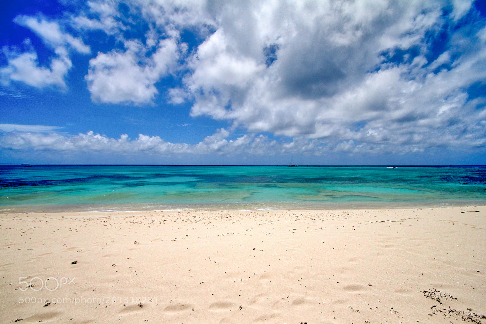 Canon EOS 60D sample photo. Grand turk beach and photography